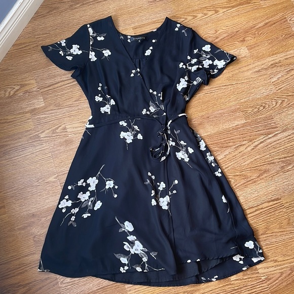 Dynamite Short Sleeve Wrap Dress - Picture 1 of 6